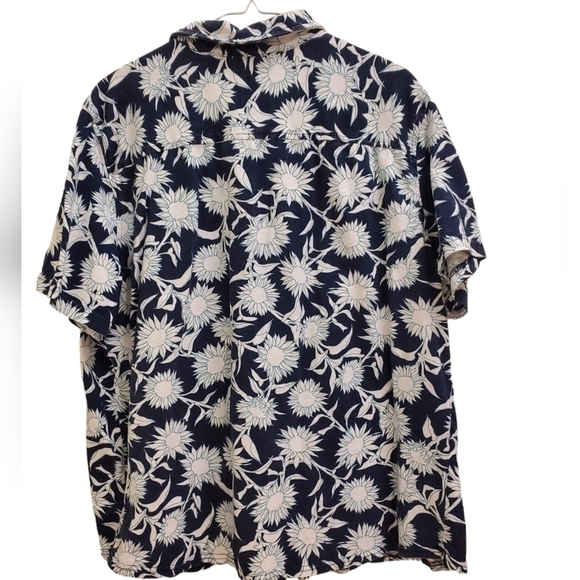 Short Sleeve Button Down Shirts- Goodfellow - Picture 2 of 5